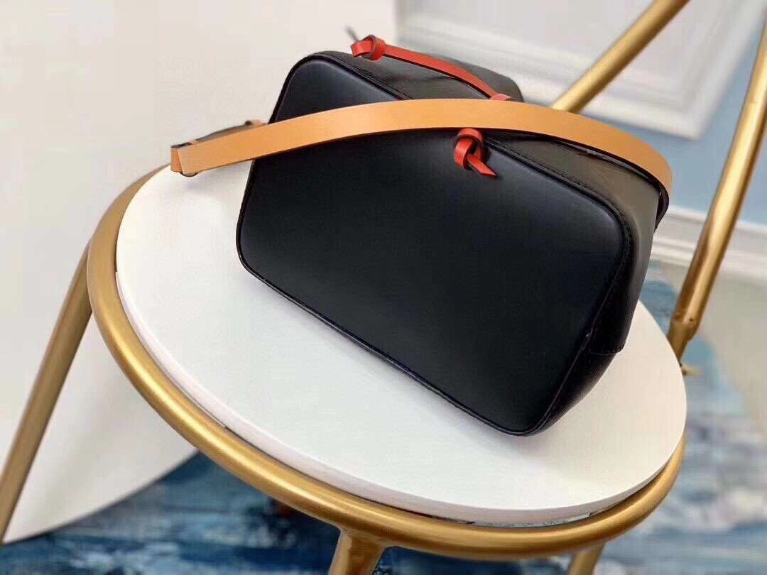 *MOMO---cowhide M53609 item : A-B181G2925