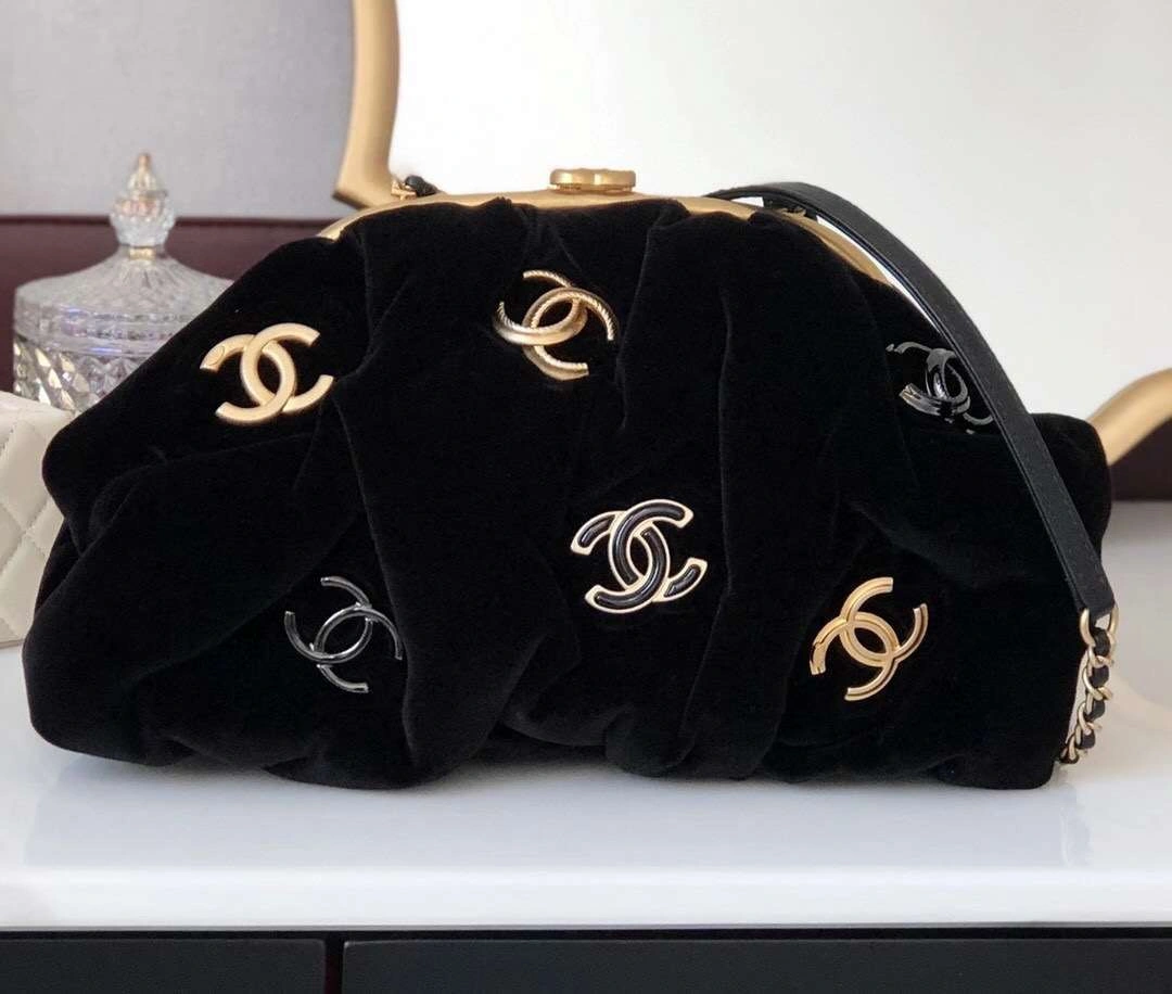 *MOMO-- cruise AS1237， item : M321B90B2728