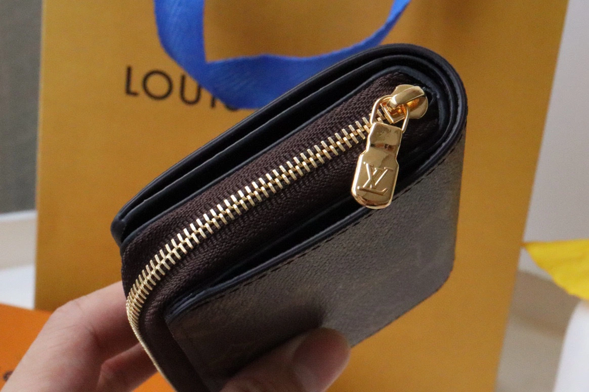 MOMO - high quality version M81461 Lou item：B-B063L0822C