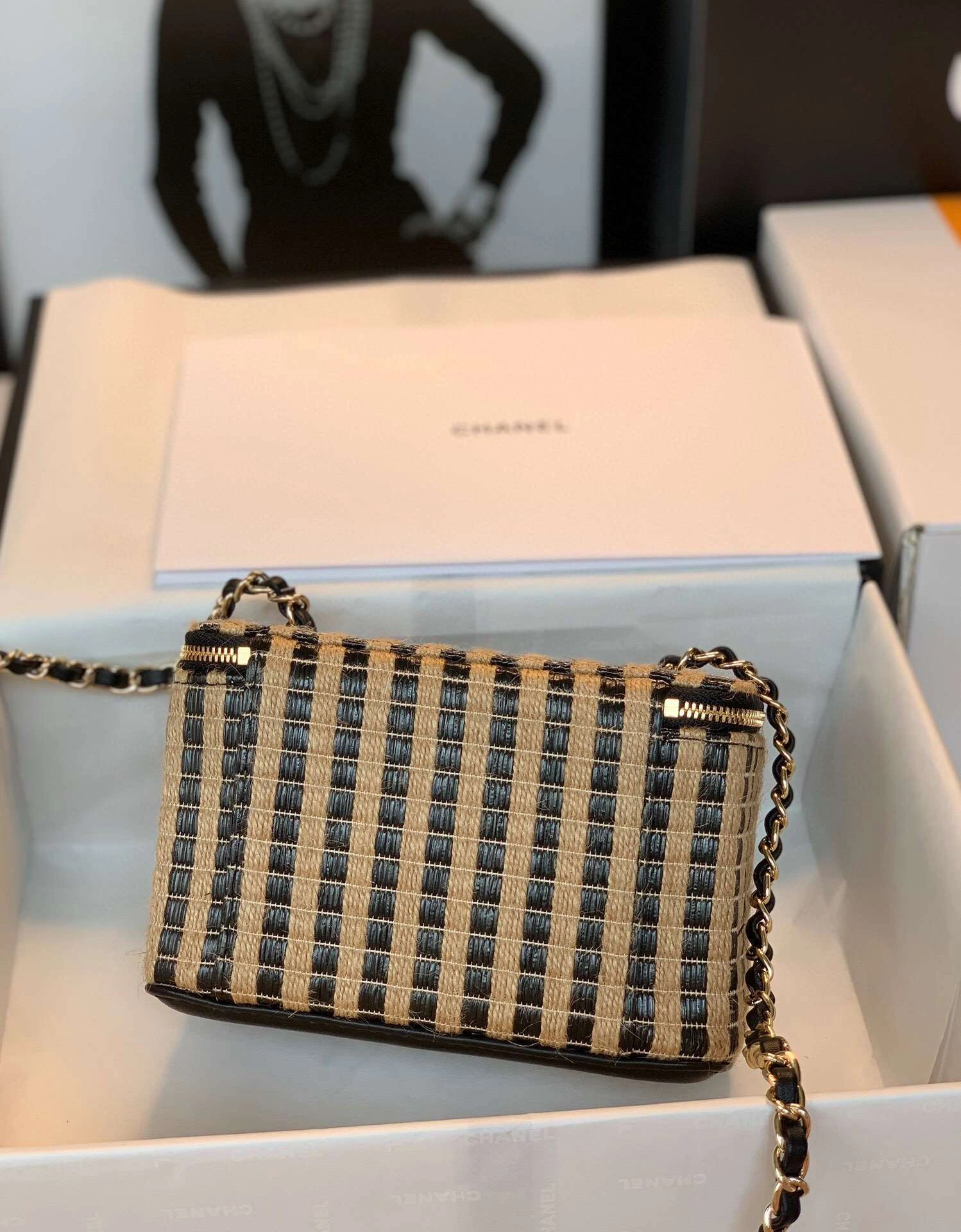 MOMO-- item : 321B75D1418
