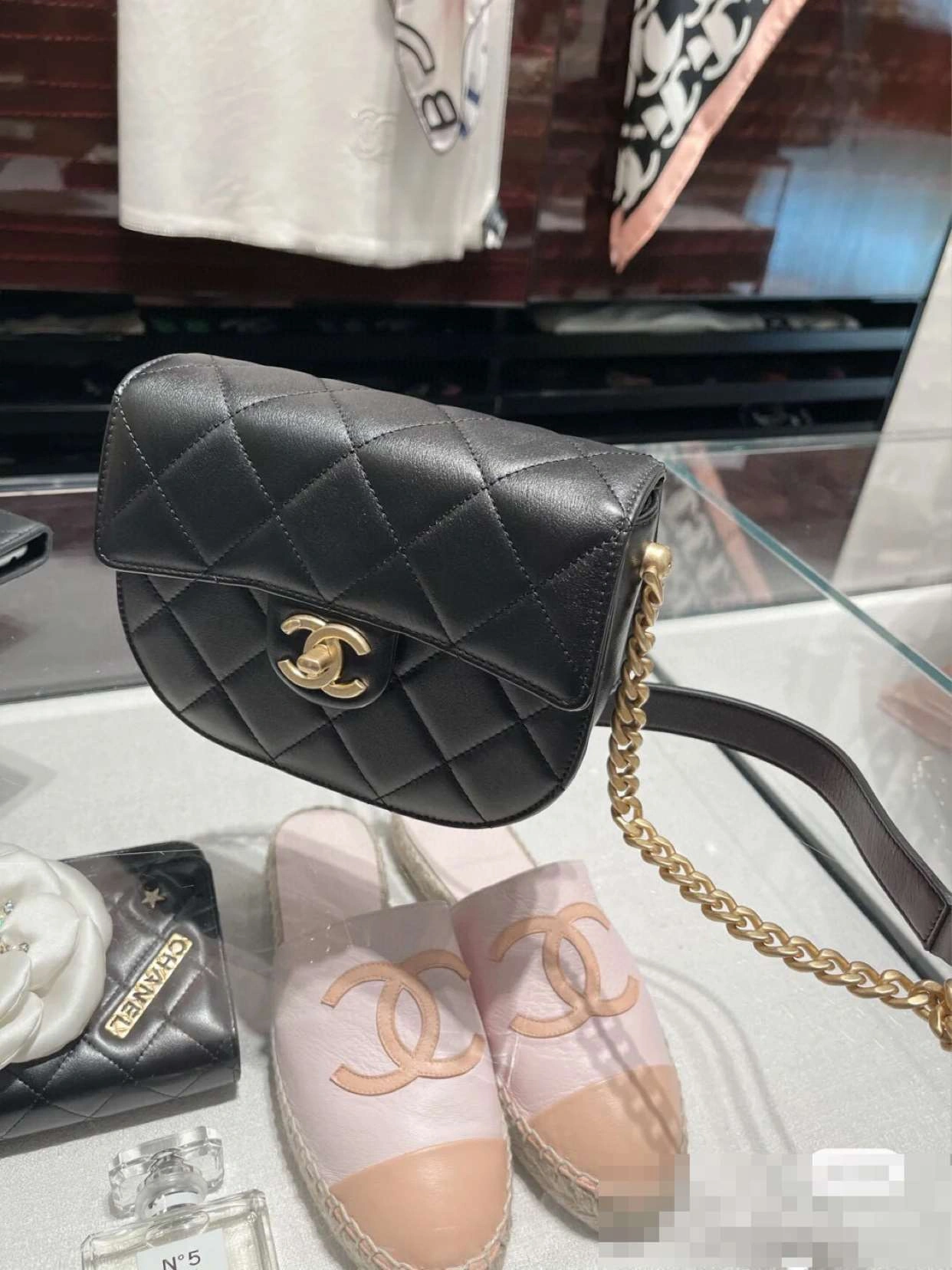 *MOMO-- item : 321B85D1120