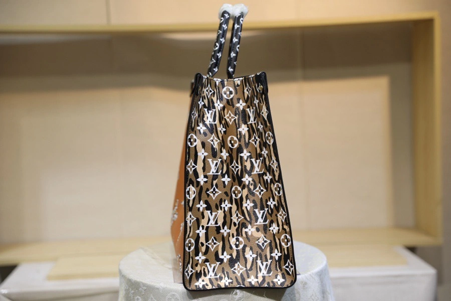 MOMO-- item :item：A-B063J9751T