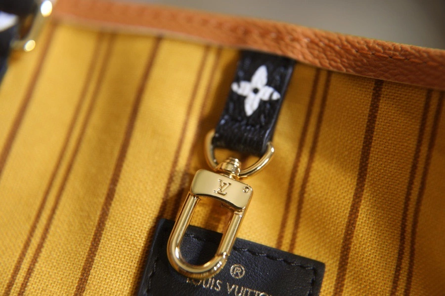 MOMO-- item :item：A-B063J9751T