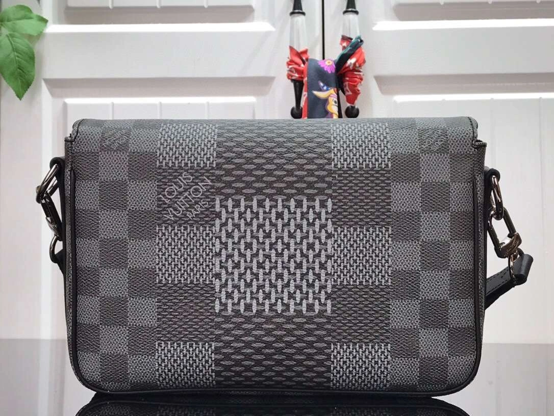 MOMO-- item:174B47D0757-3