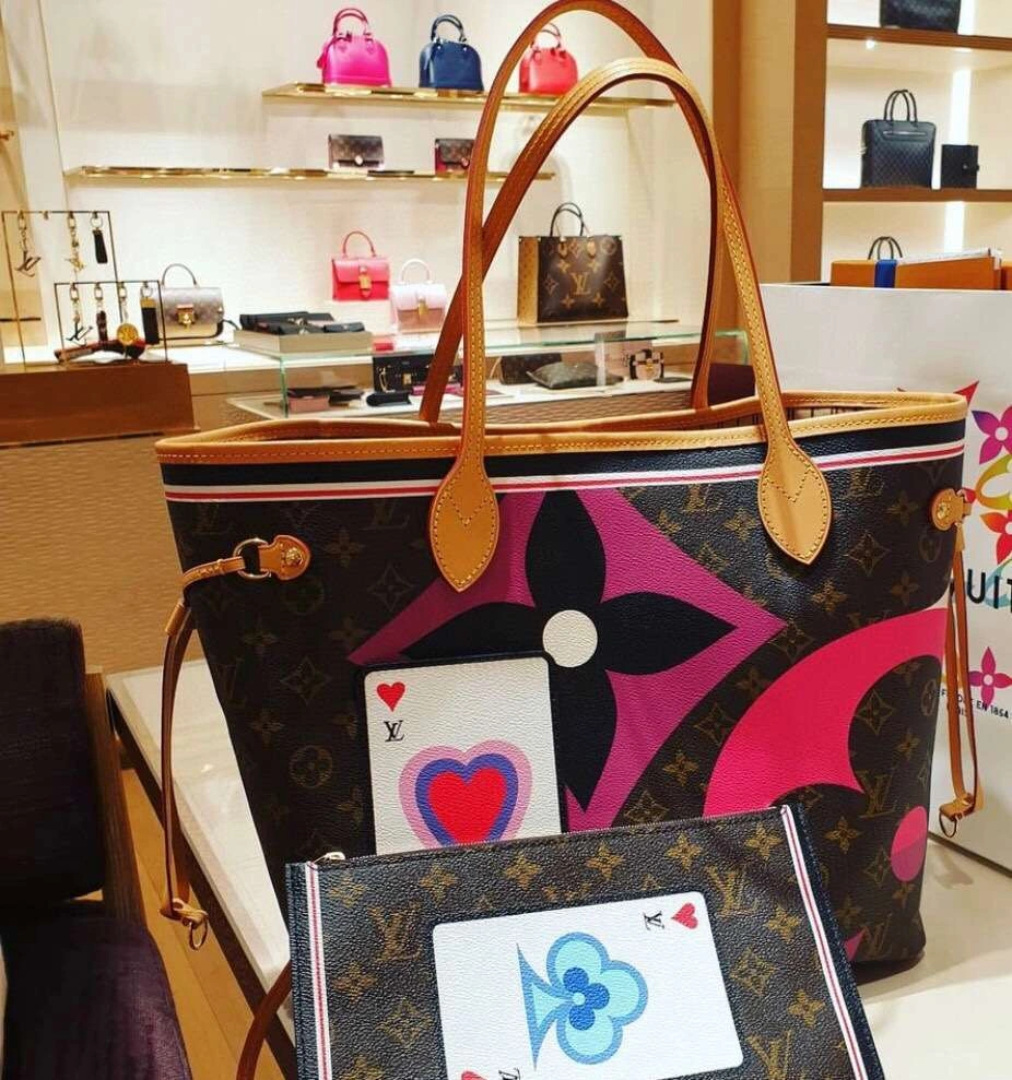 MOMO-- item:174B57D0704-2