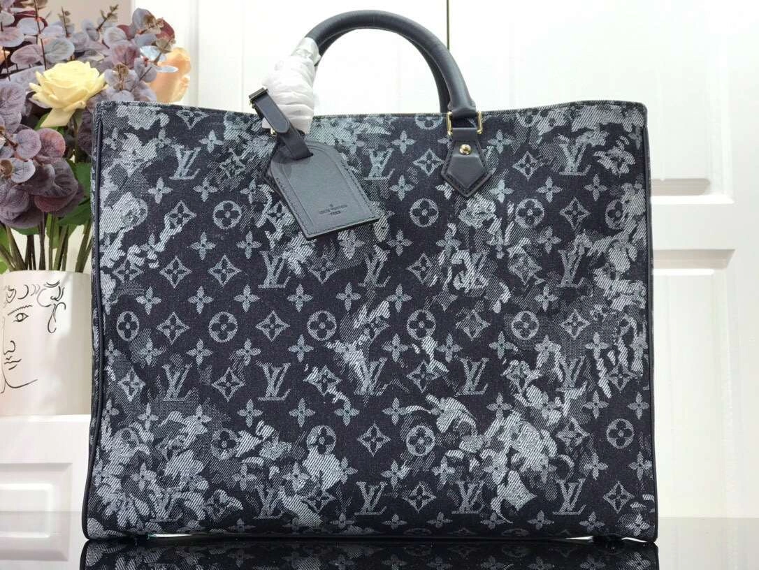 *MOMO-- item:174B66D0703