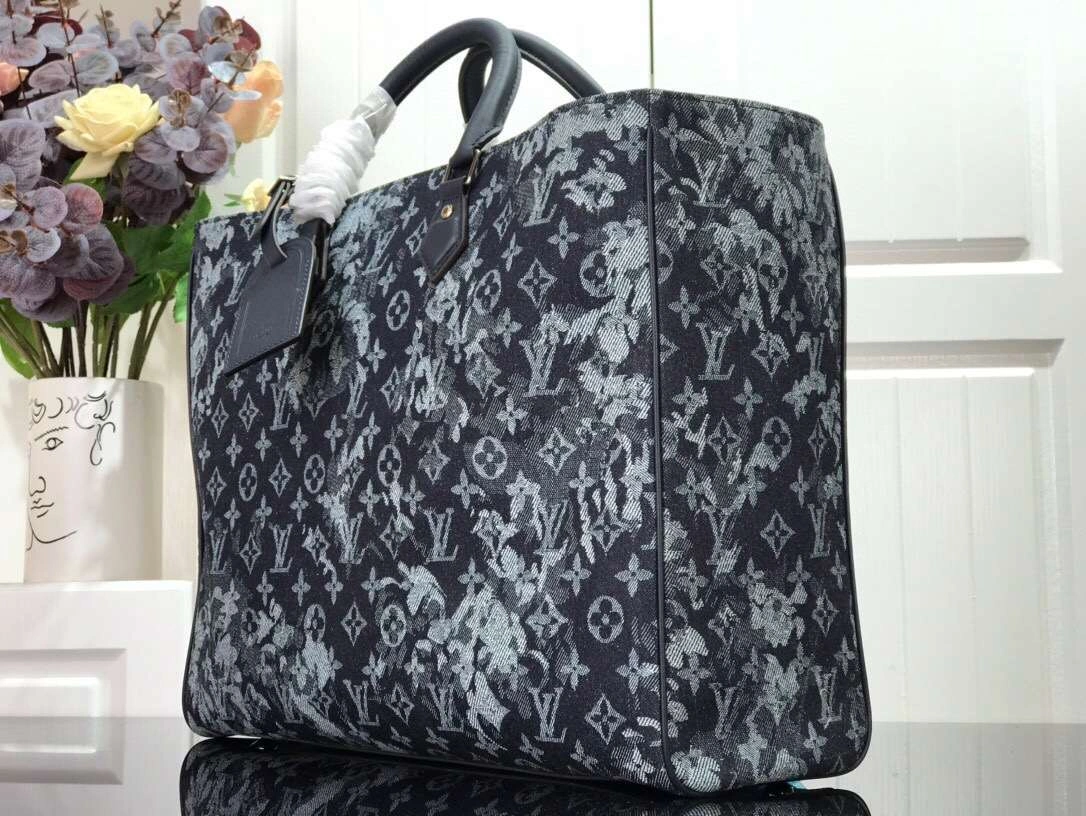 *MOMO-- item:174B66D0703