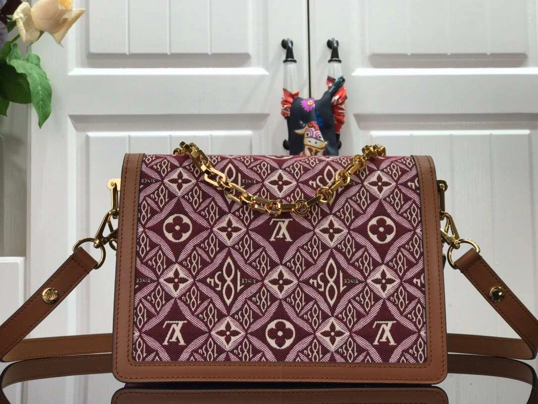 MOMO-- item:174B75D0634