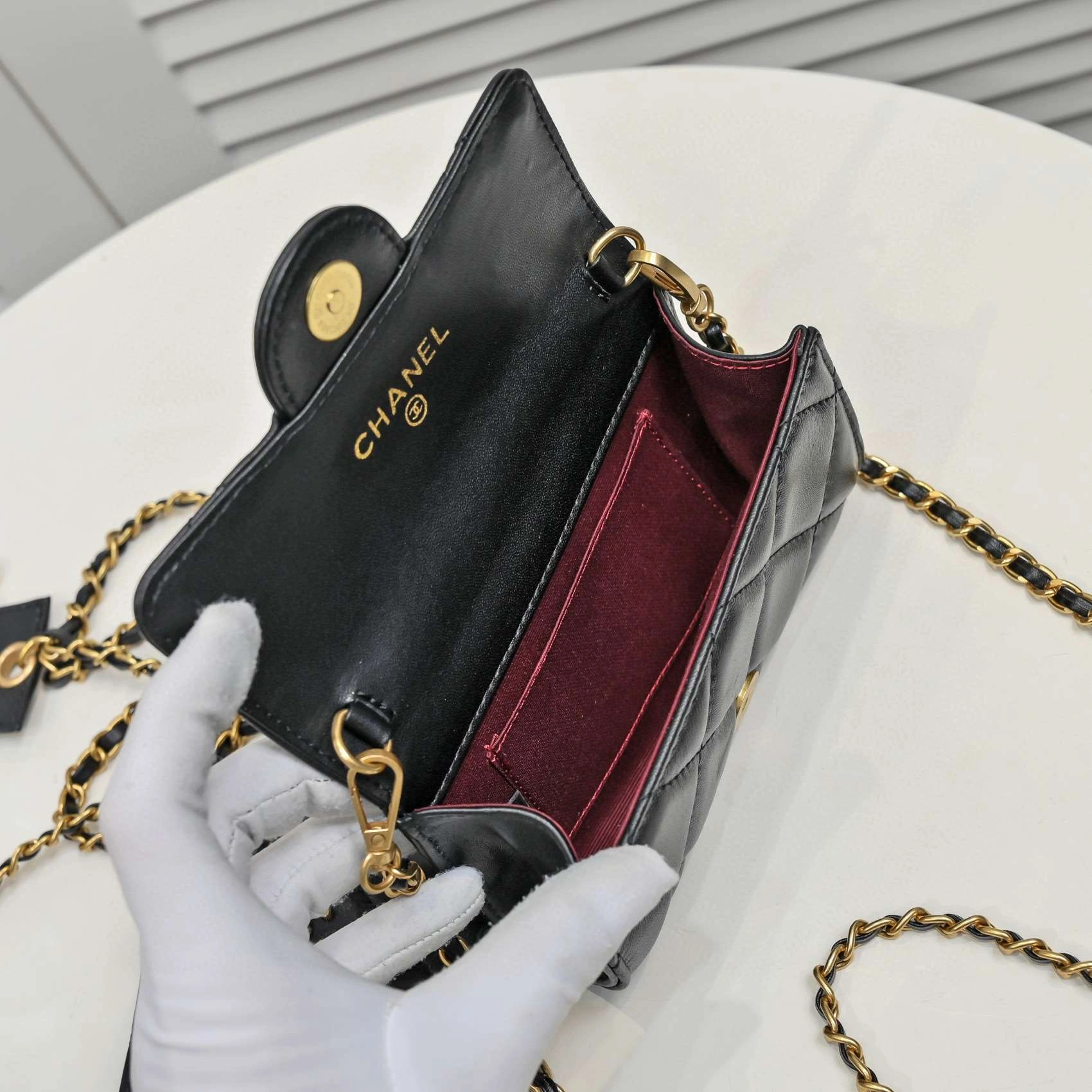 *MOMO---lambskin item : 00B00G2331