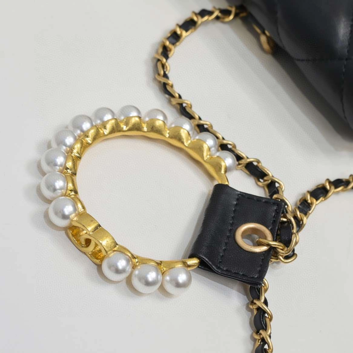 *MOMO---lambskin item : 00B00G2331