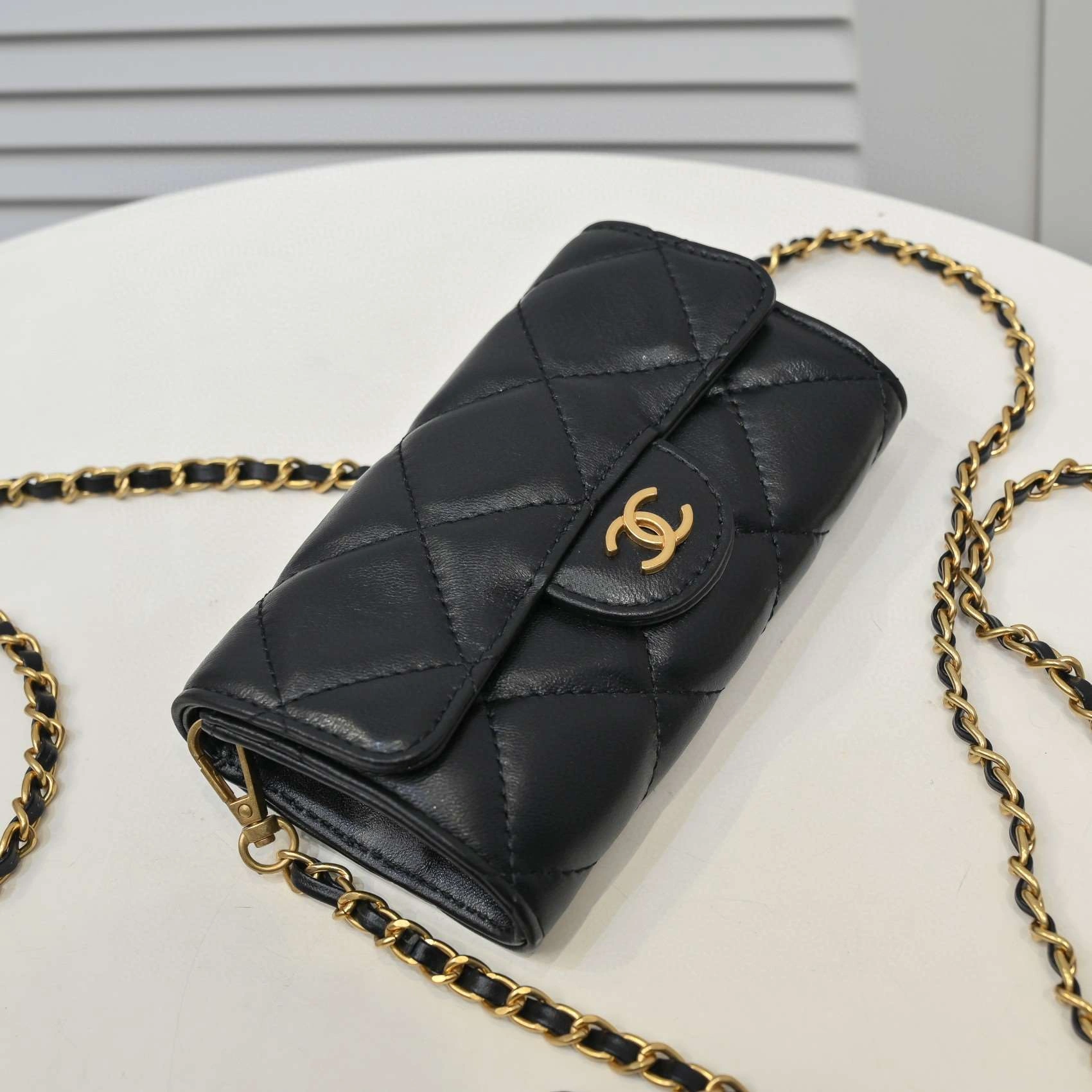 *MOMO---lambskin item : 00B00G2331
