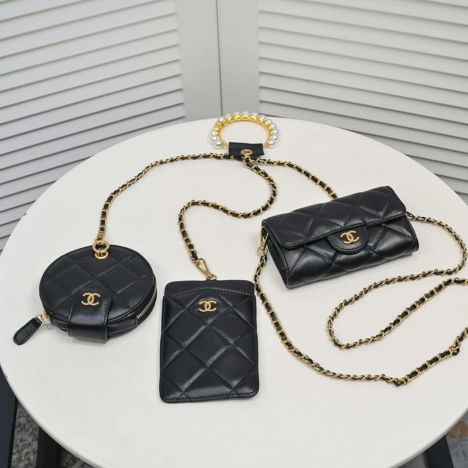 *MOMO---lambskin item : 00B00G2331