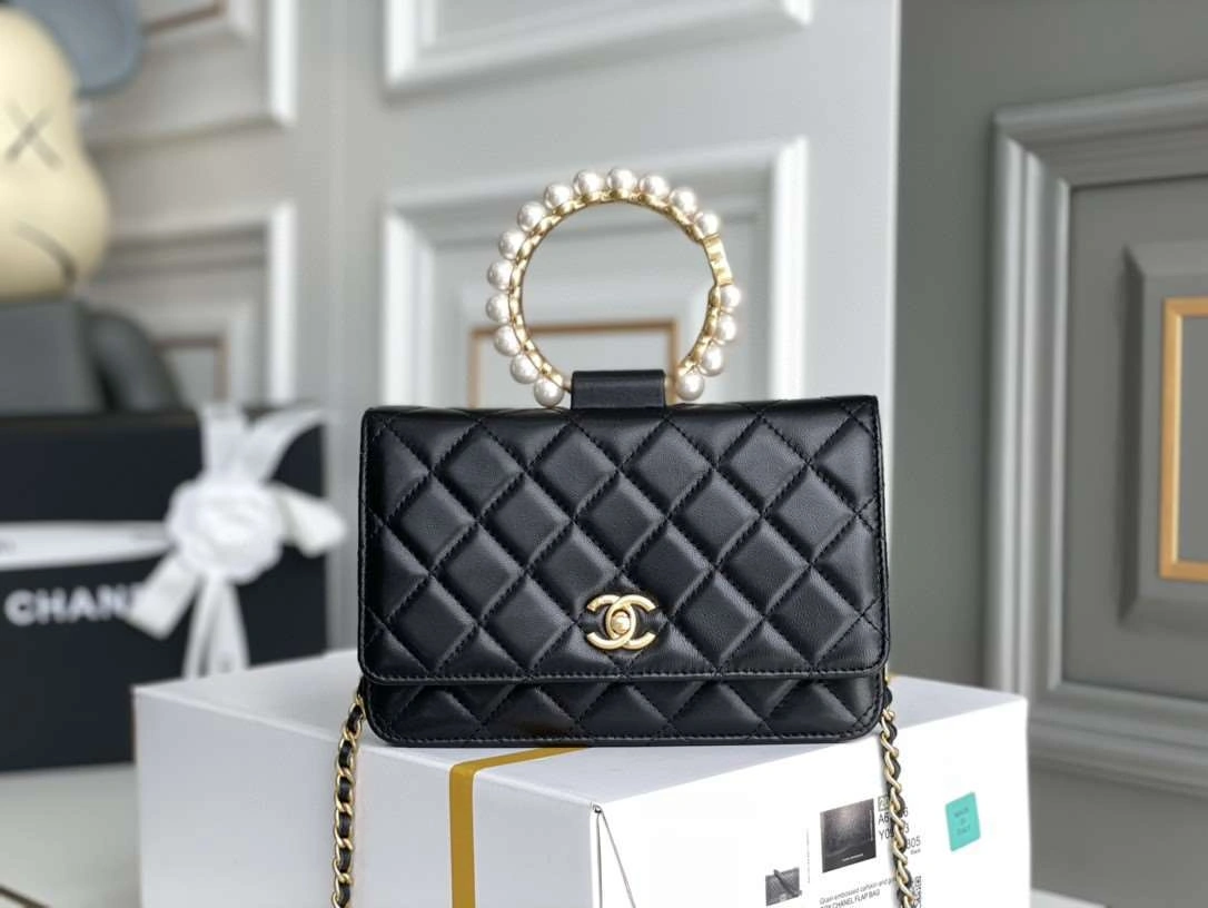 *MOMO---lambskin item : 00B88G2330