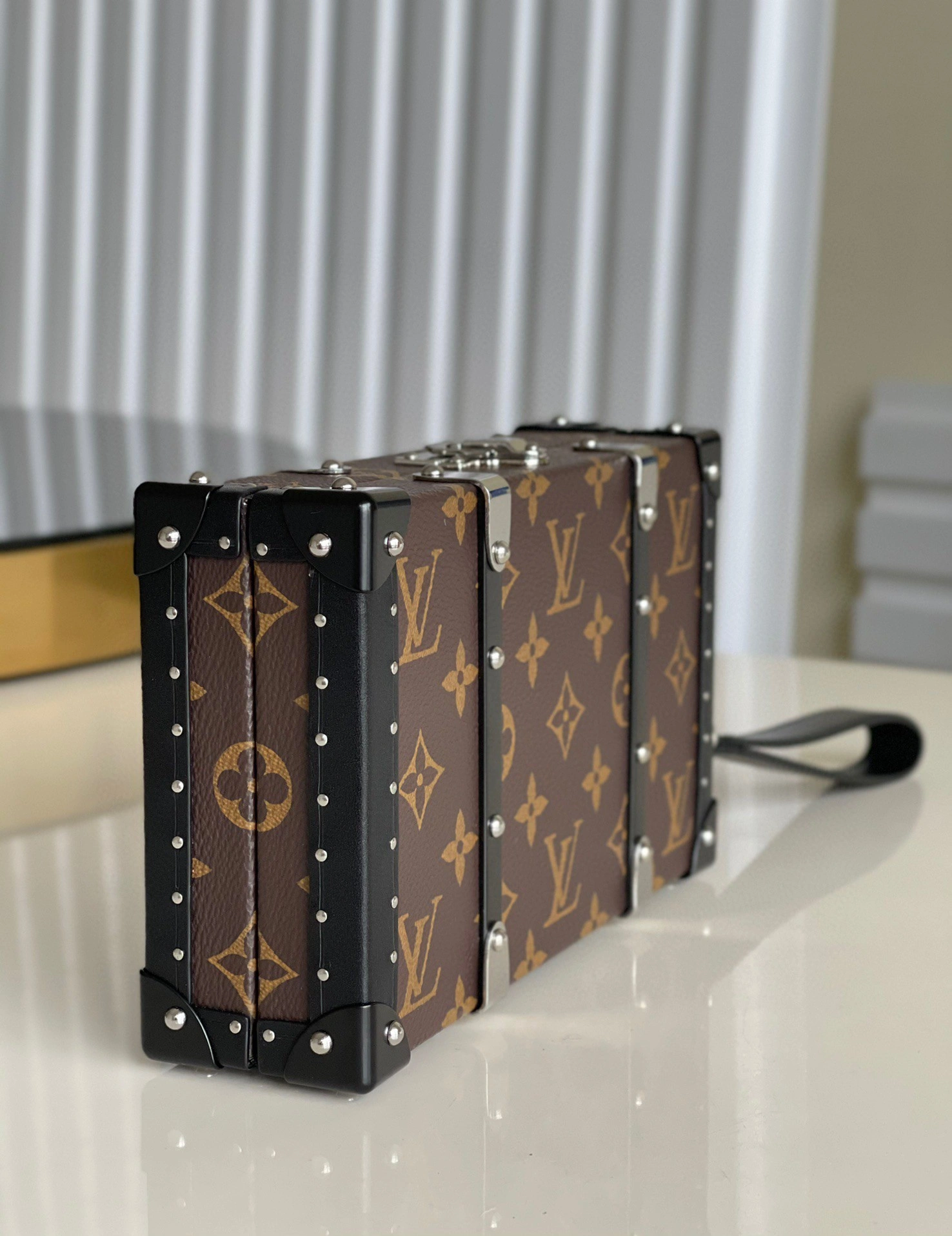 MOMO-- m20250 item : A-B00H0315A