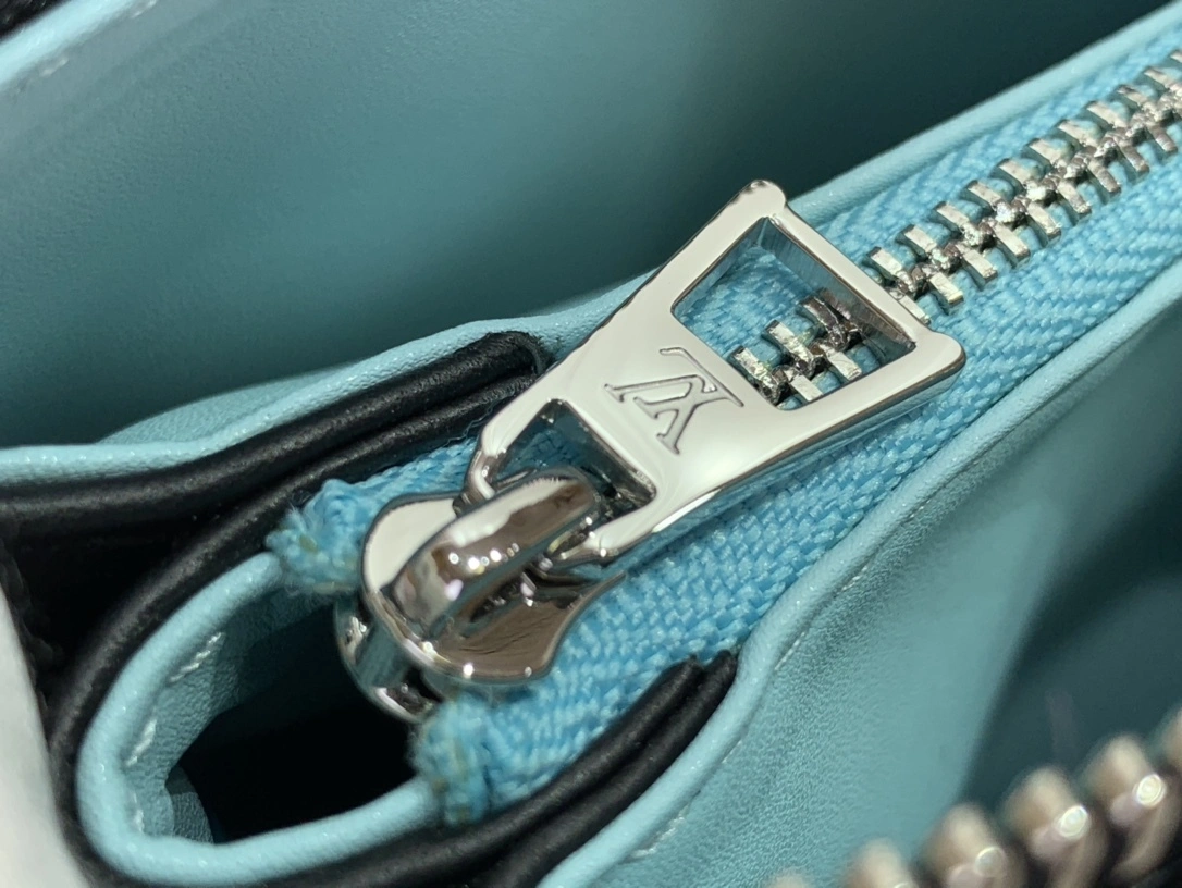 MOMO-- m23618 item:D-B174A1531