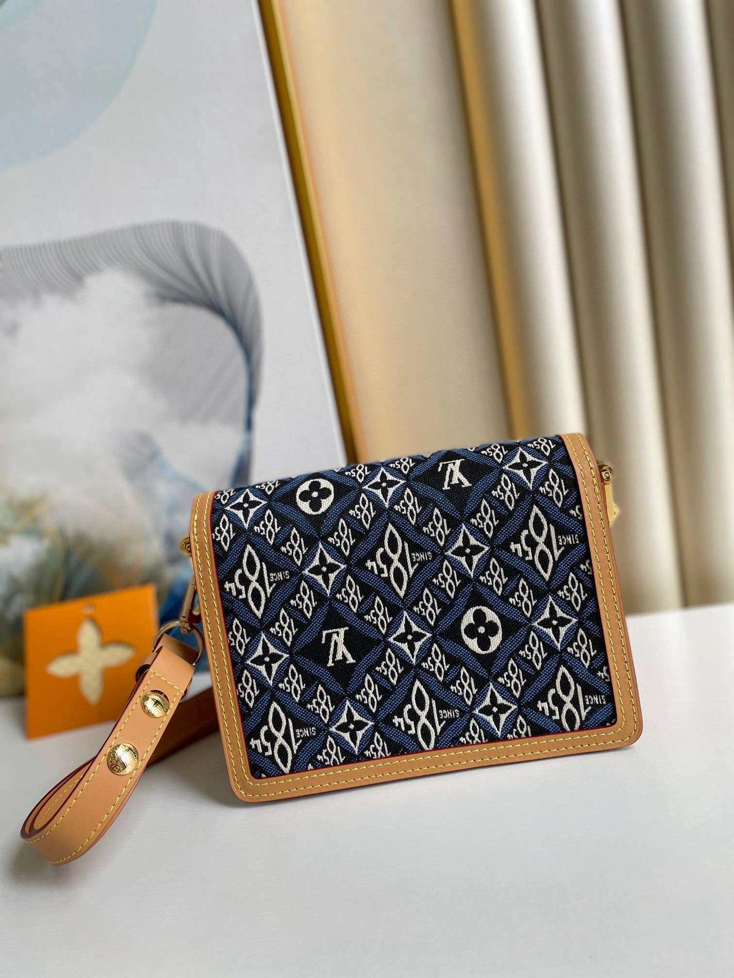 *MOMO-- m57394 item : A-B00G2849