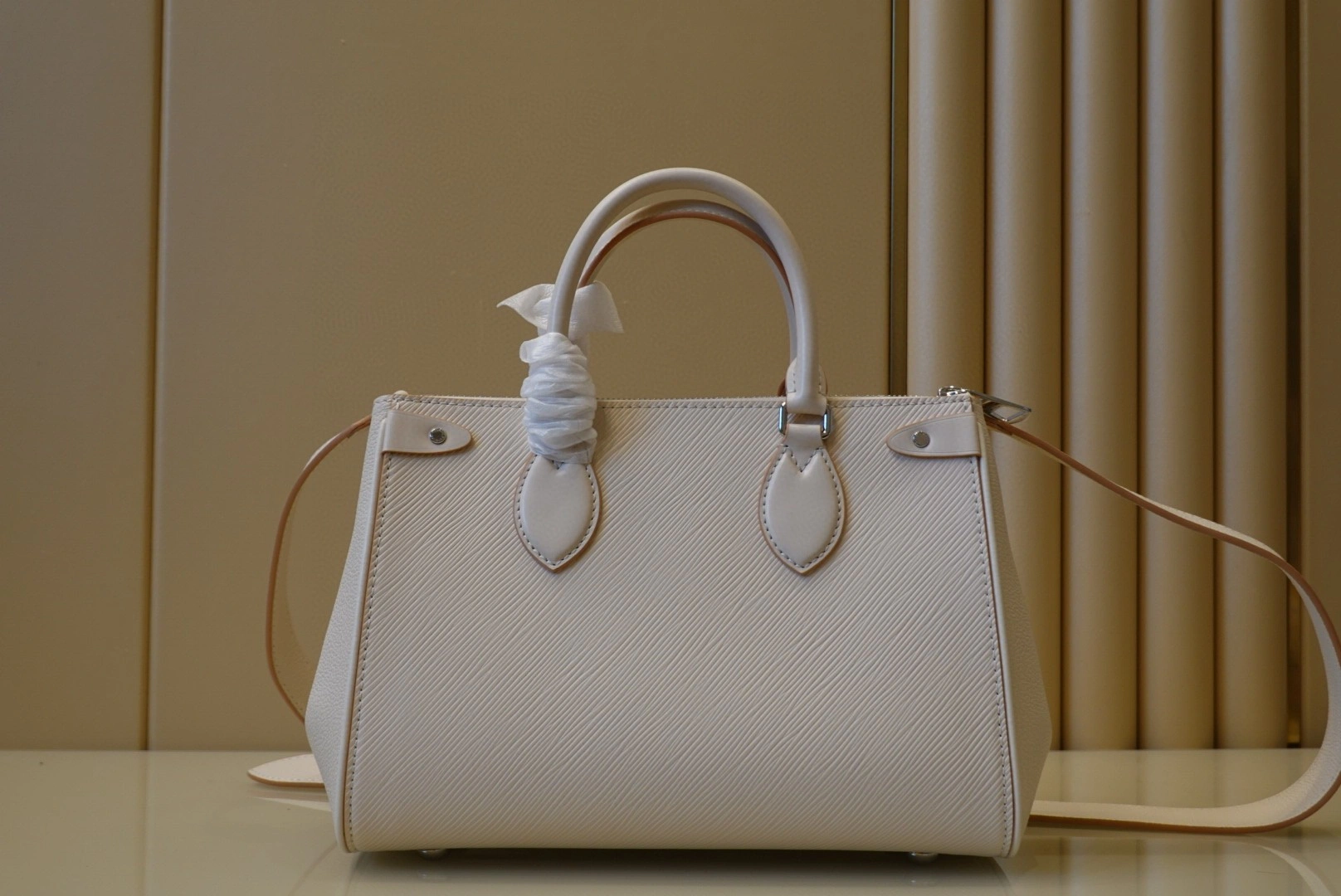MOMO-- m57680 item : A-B00H0317A