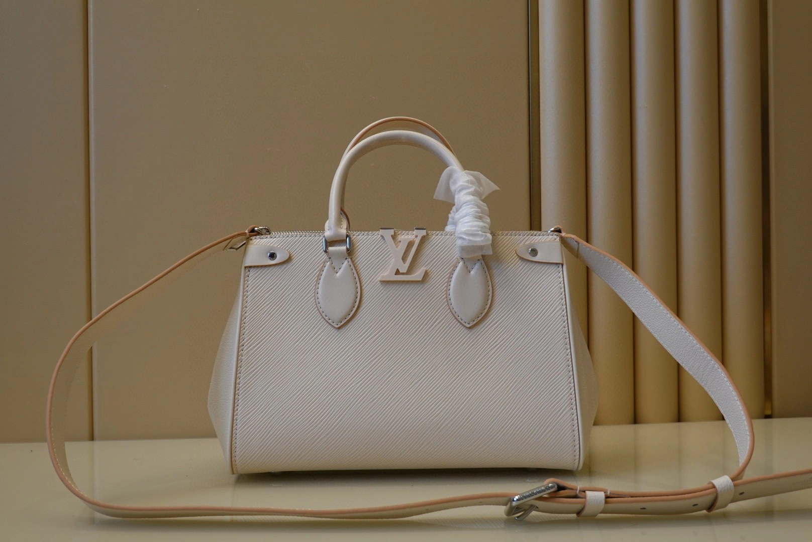MOMO-- m57680 item : A-B00H0317A