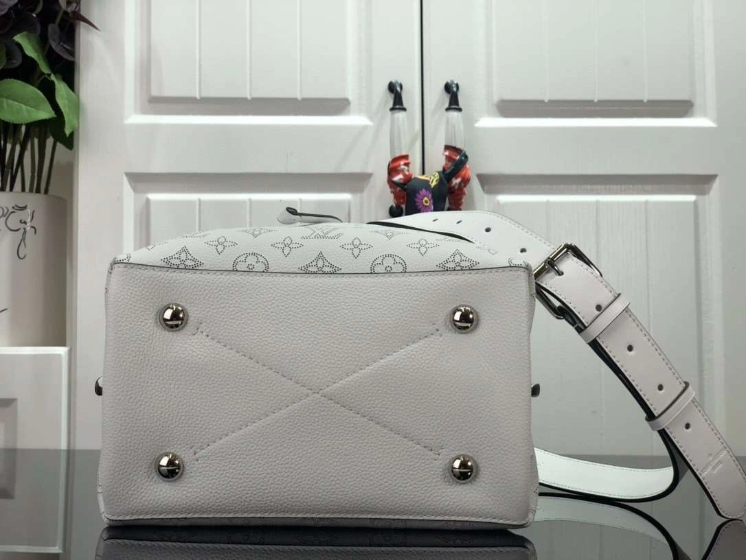 *MOMO-- m58483 Calfskin item : A-B174H0223