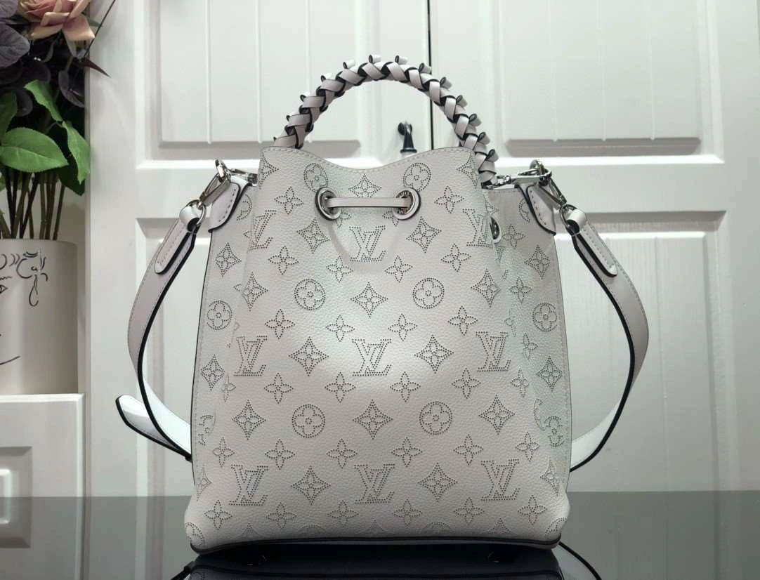 *MOMO-- m58483 Calfskin item : A-B174H0223
