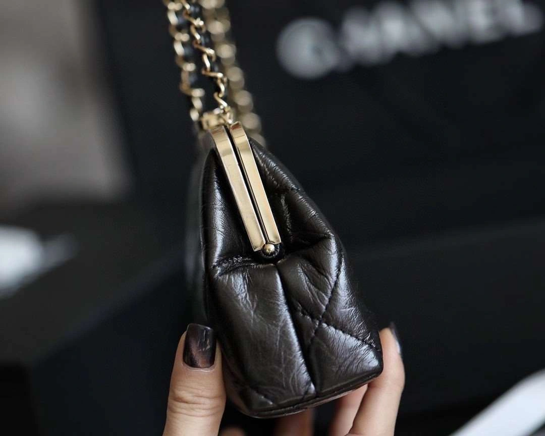 *MOMO-- mini Lambskin item : A-B00G2907
