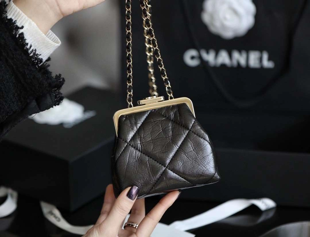 *MOMO-- mini Lambskin item : A-B00G2907