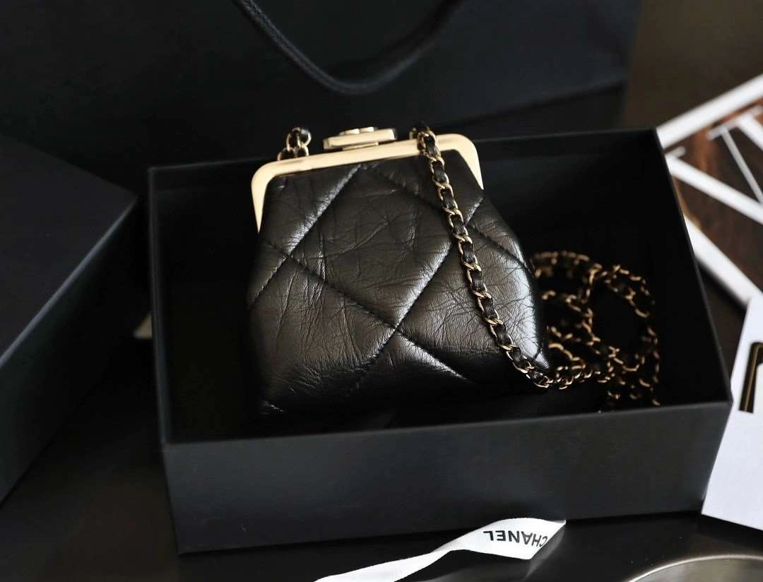 *MOMO-- mini Lambskin item : A-B00G2907