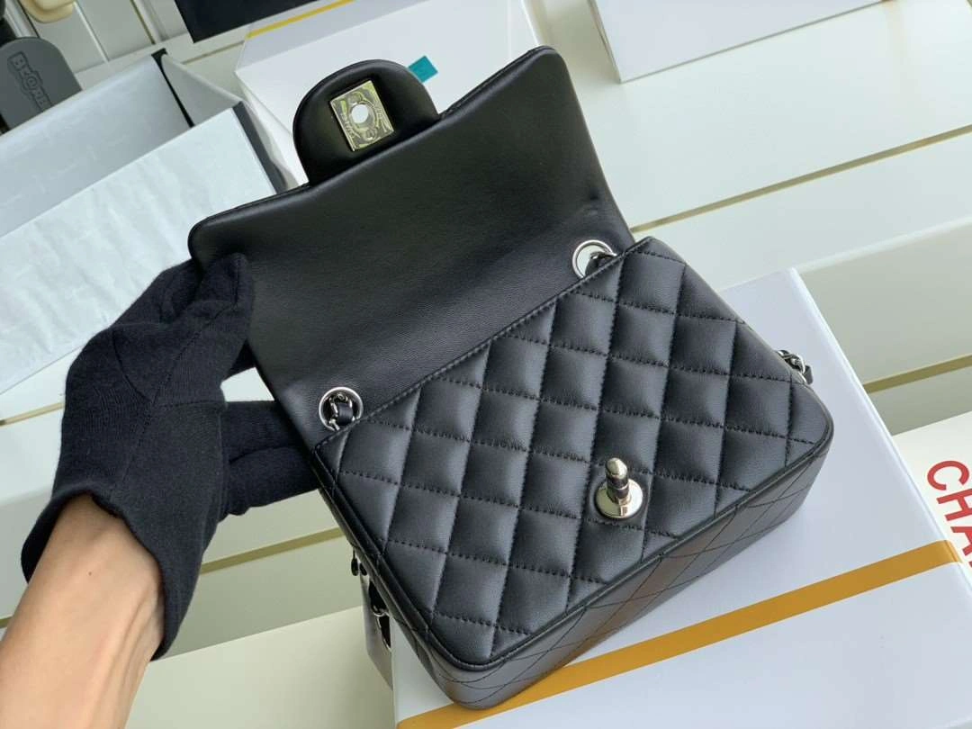 &MOMO---mini sheephide item : 00B95G2335