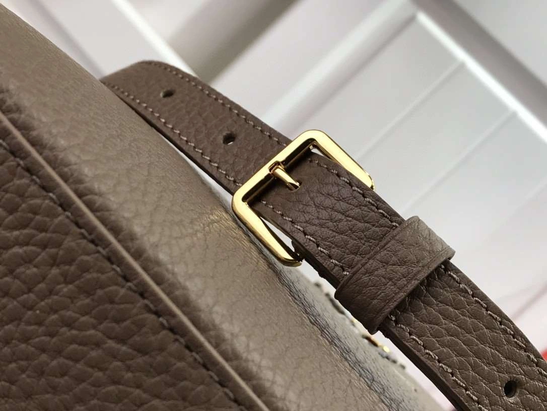 *MOMO-- n98387 cowhide item : A-B174H0202