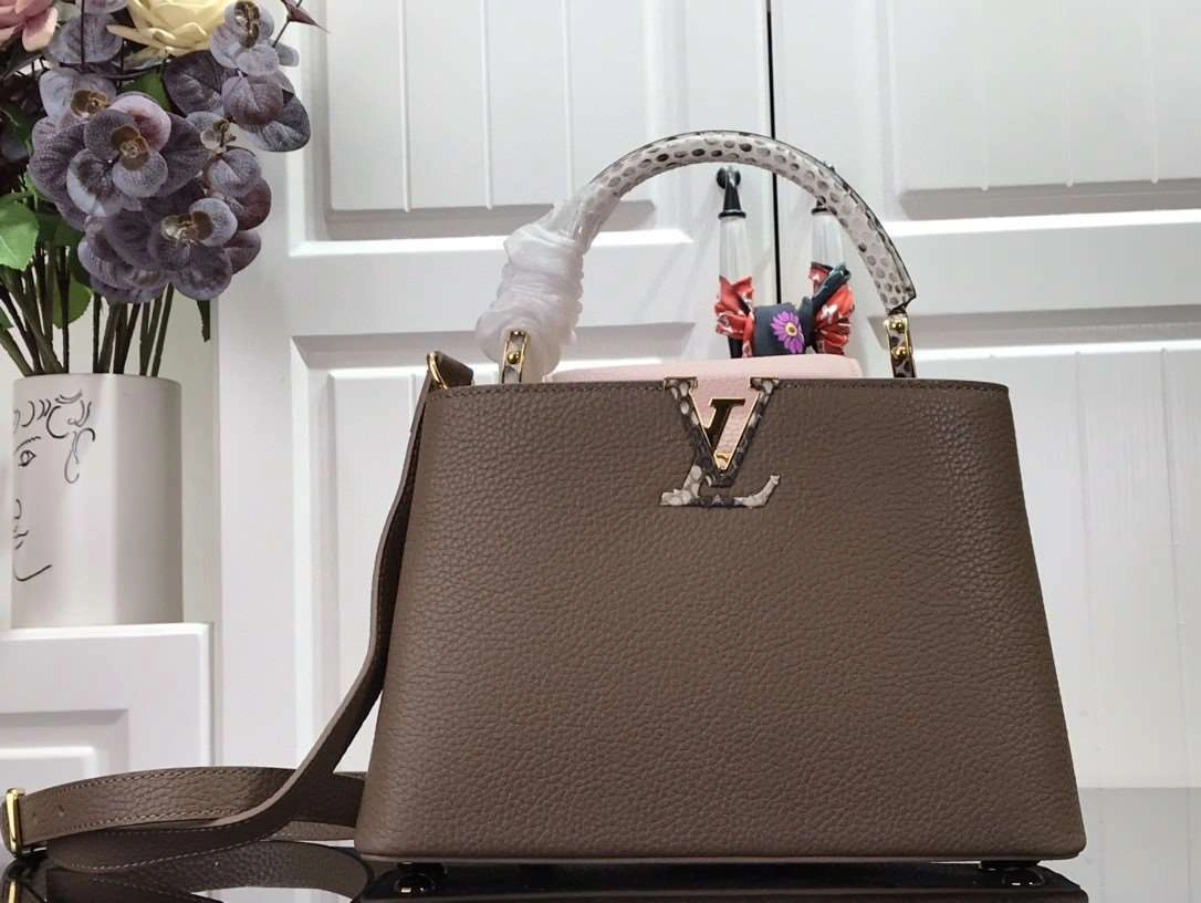 *MOMO-- n98387 cowhide item : A-B174H0202