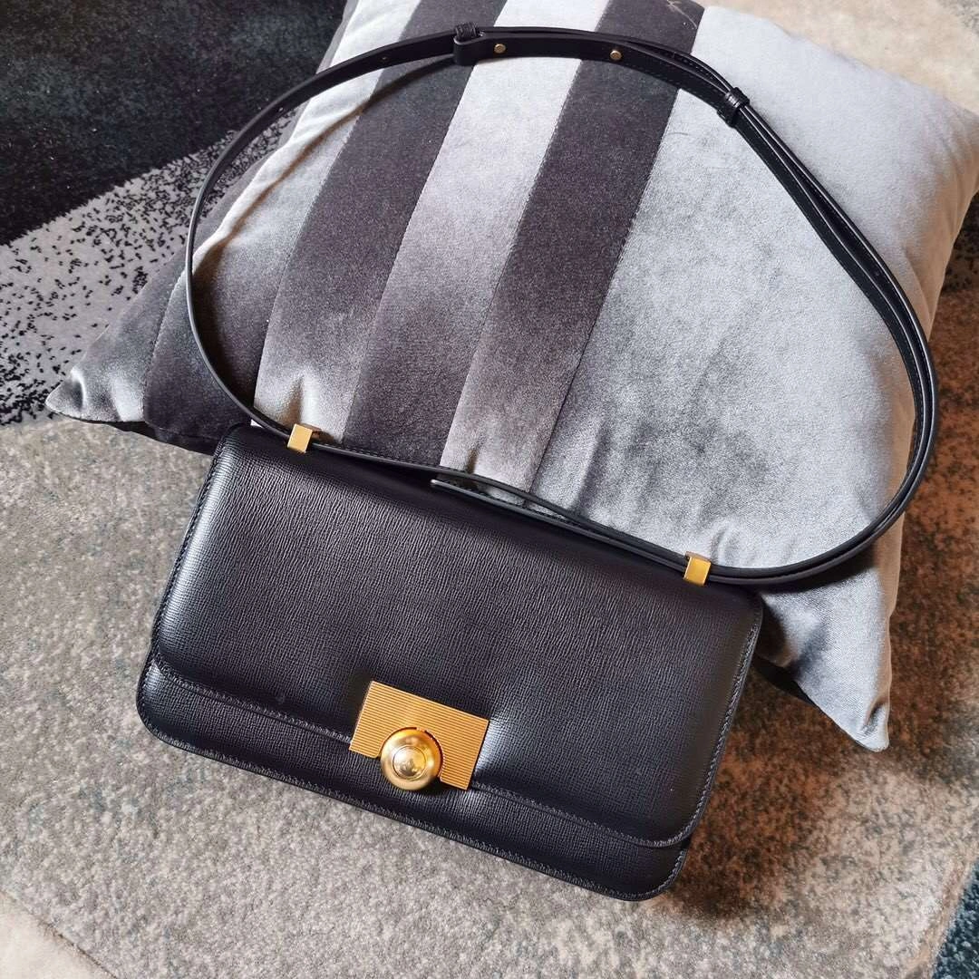 *MOMO-- ‘ronde bag’‘ style 2colour item：063B1050E1009-2