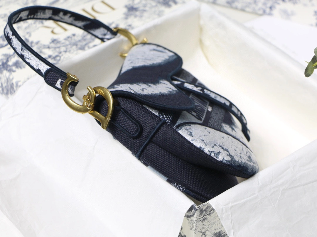 MOMO-- saddle Oblique M9001 Be a classic with classics item : 063B003018