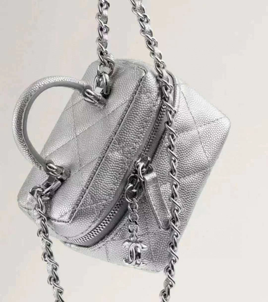 *MOMO-- small ，item : 321B50D1104