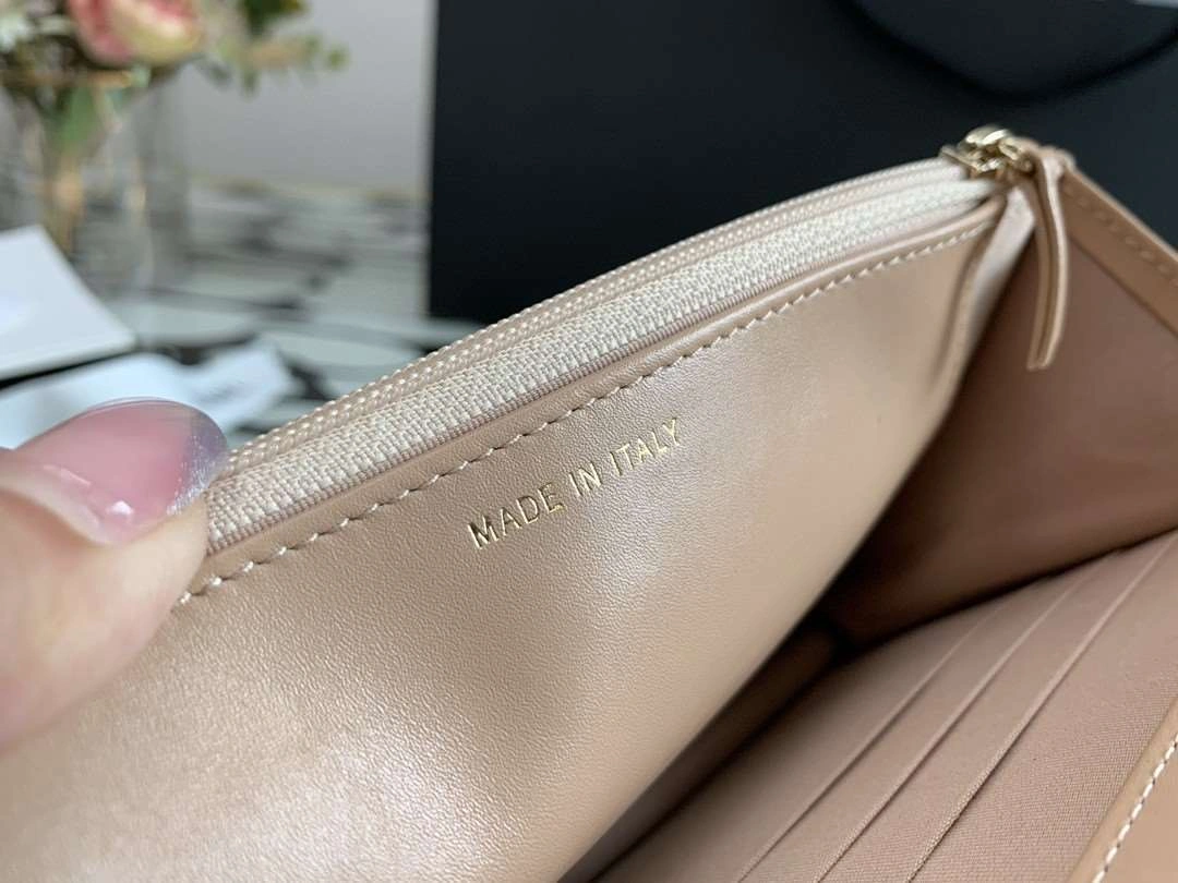 *MOMO---woc cowhide item : 307B00G2324