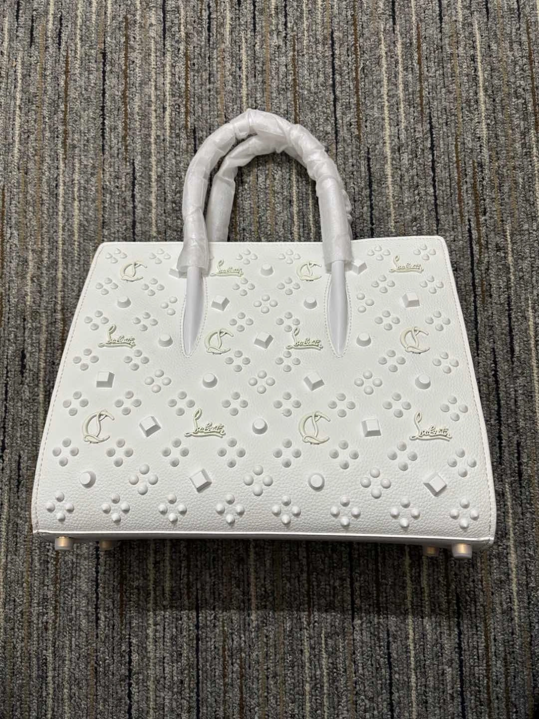 &MOMO--0ther brands highquality version 3615485321624 2colour item:E-B000H2099-2T
