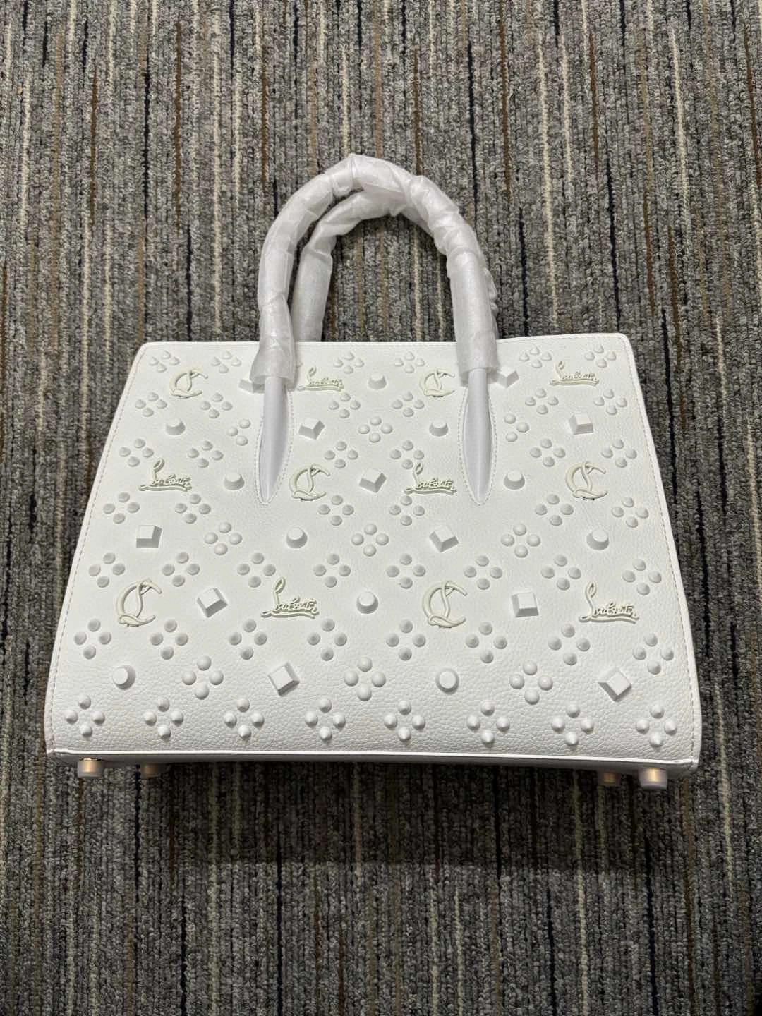 &MOMO--0ther brands highquality version 3615485321624 2colour item:E-B000H2099-2T