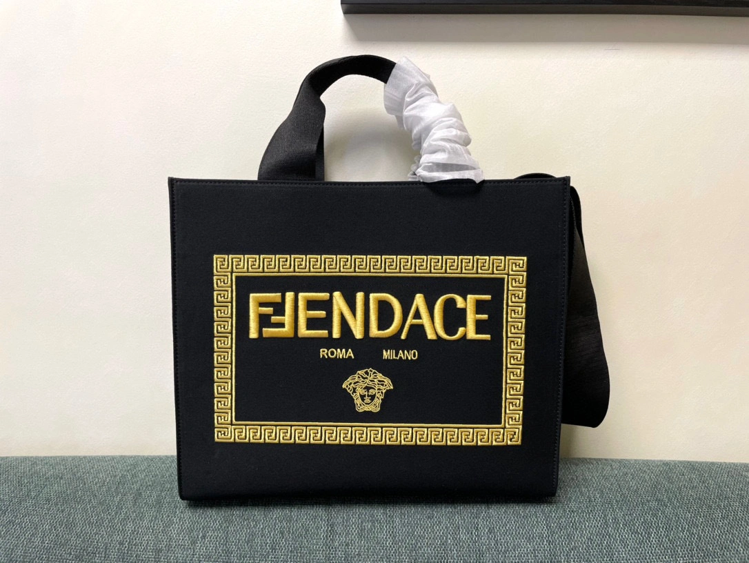 MOMO- 1006688-1A04582-1B00F FENDACE item：B-B063G0631C