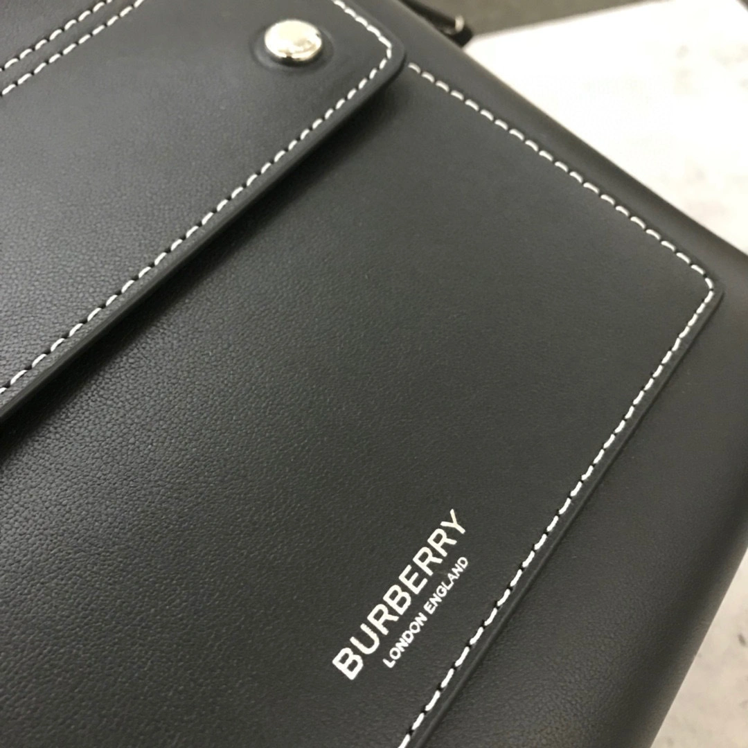 MOMO- 100%Calfskin item : A-B278L0139
