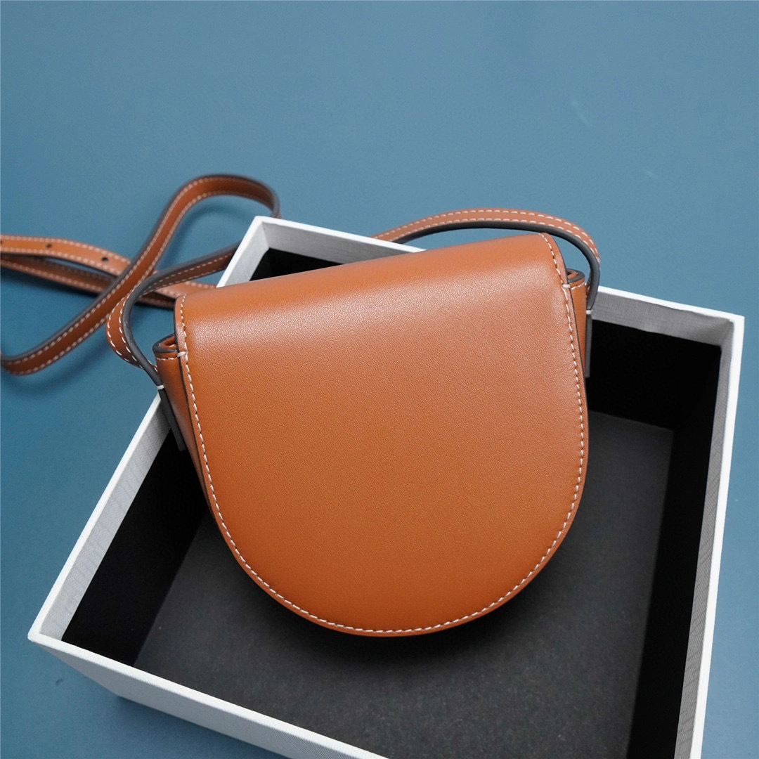 MOMO- 10J303DPQ-04LU 2022 cowhide item：B-B000F1535C