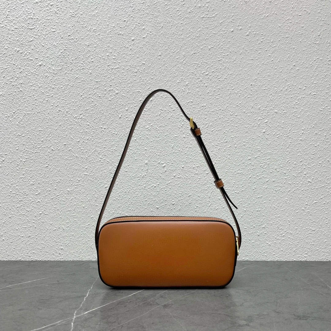 MOMO- 10J583DR8-04LU 2022 cowhide item：B-B598G0901C