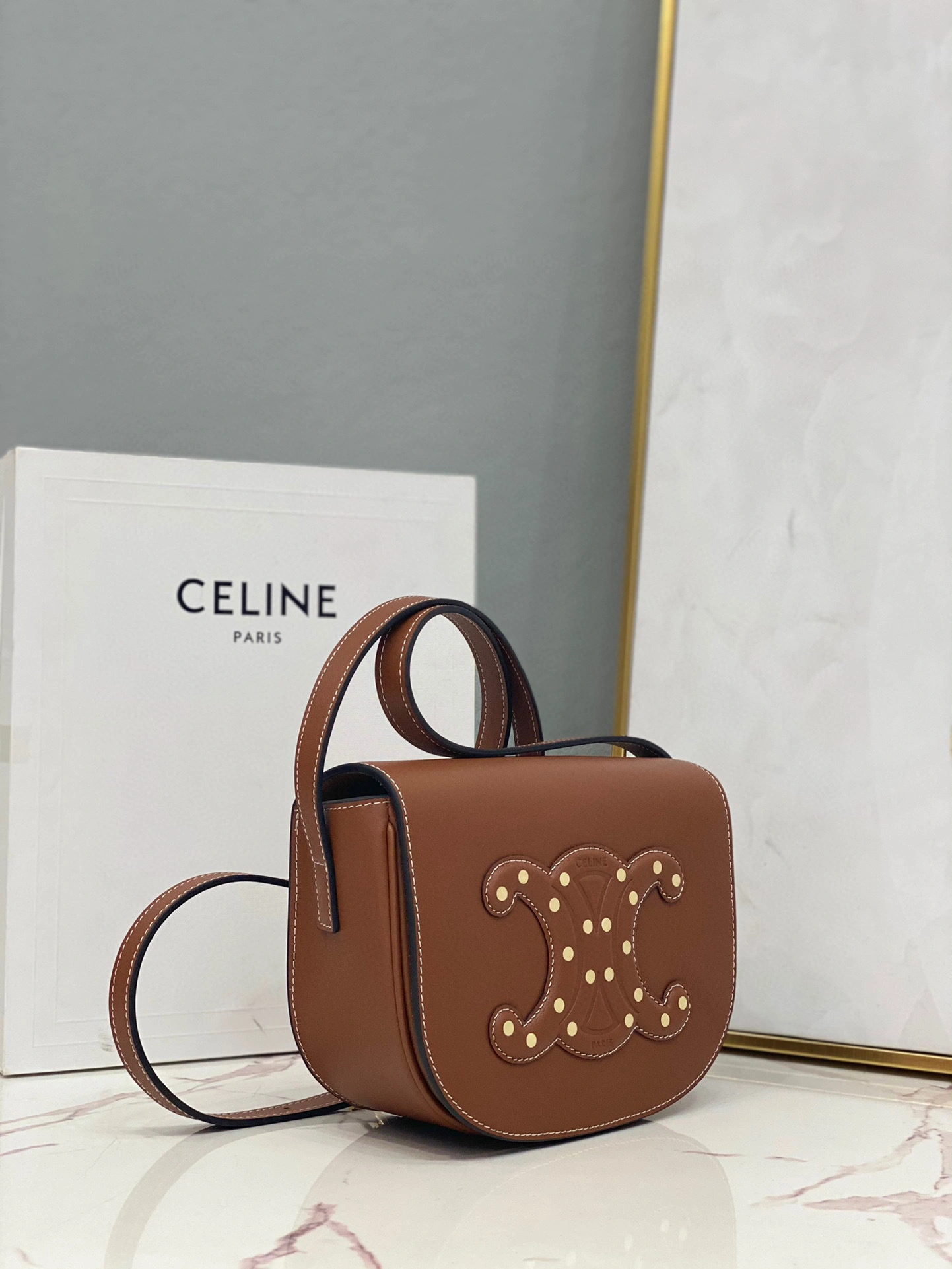 MOMO- 198263DU9-04LU 22s CUIR TRIOMPHE FOLCO CUIR TRIOMPHE item：B-B000F1620C