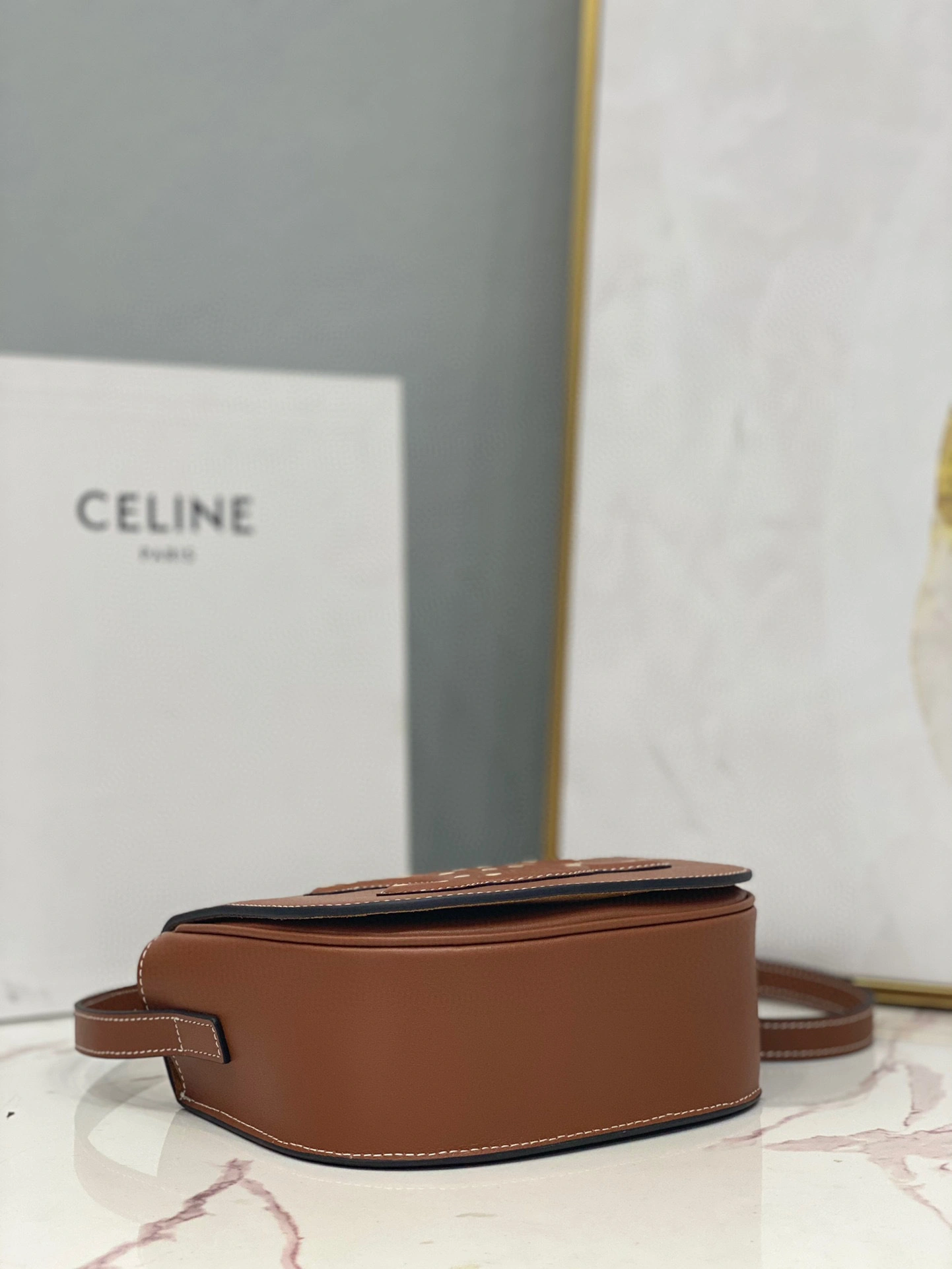 MOMO- 198263DU9-04LU 22s CUIR TRIOMPHE FOLCO CUIR TRIOMPHE item：B-B000F1620C