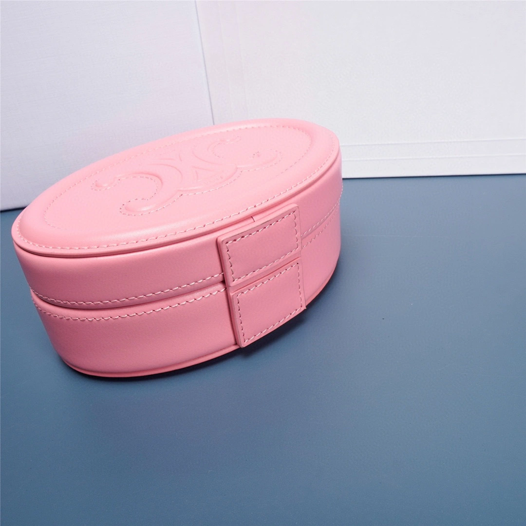 MOMO- 198613DU6-25FO CUIR TRIOMPHE item：B-B000F1601C