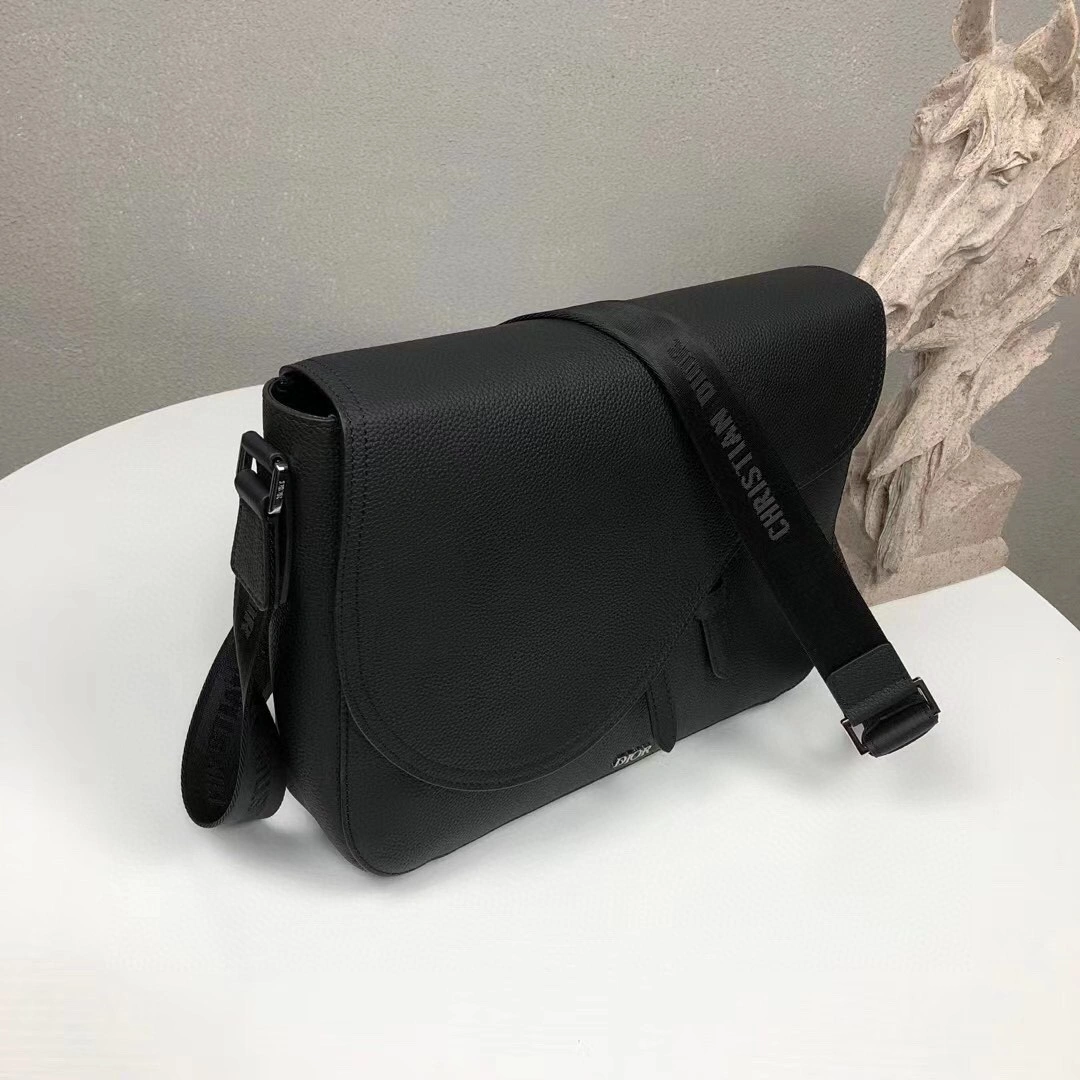 MOMO- 1ADME133YMJ cowhide item : B-B00M1405