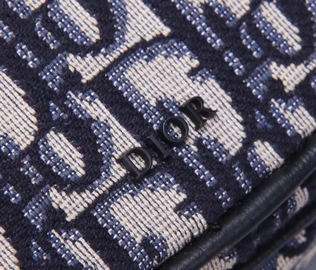 MOMO- 1ADPO081 item:A-B063L2571