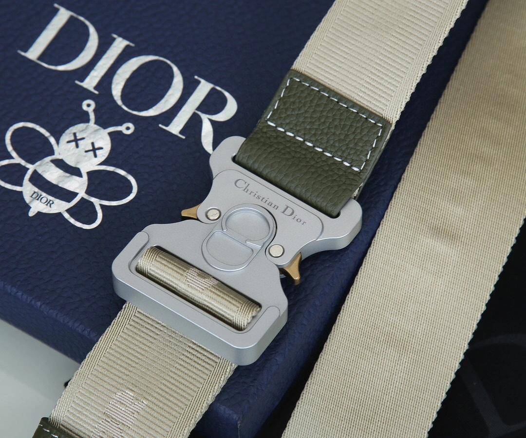 MOMO- 1ADPO093YKK_H57E item:A-B063L2575
