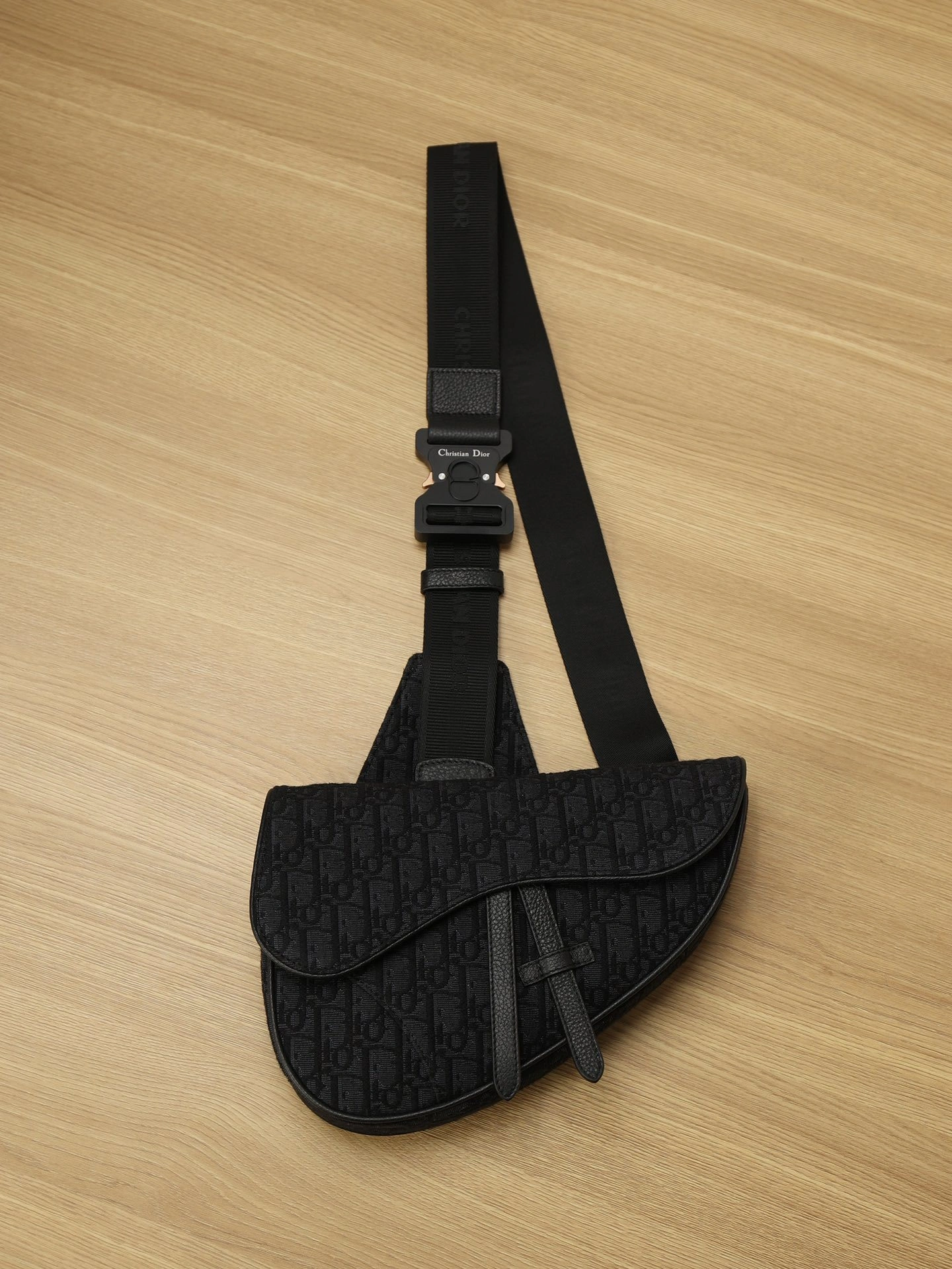 &MOMO- 1ADPO093YKY-H00N high quality version item：C-B482I2542V
