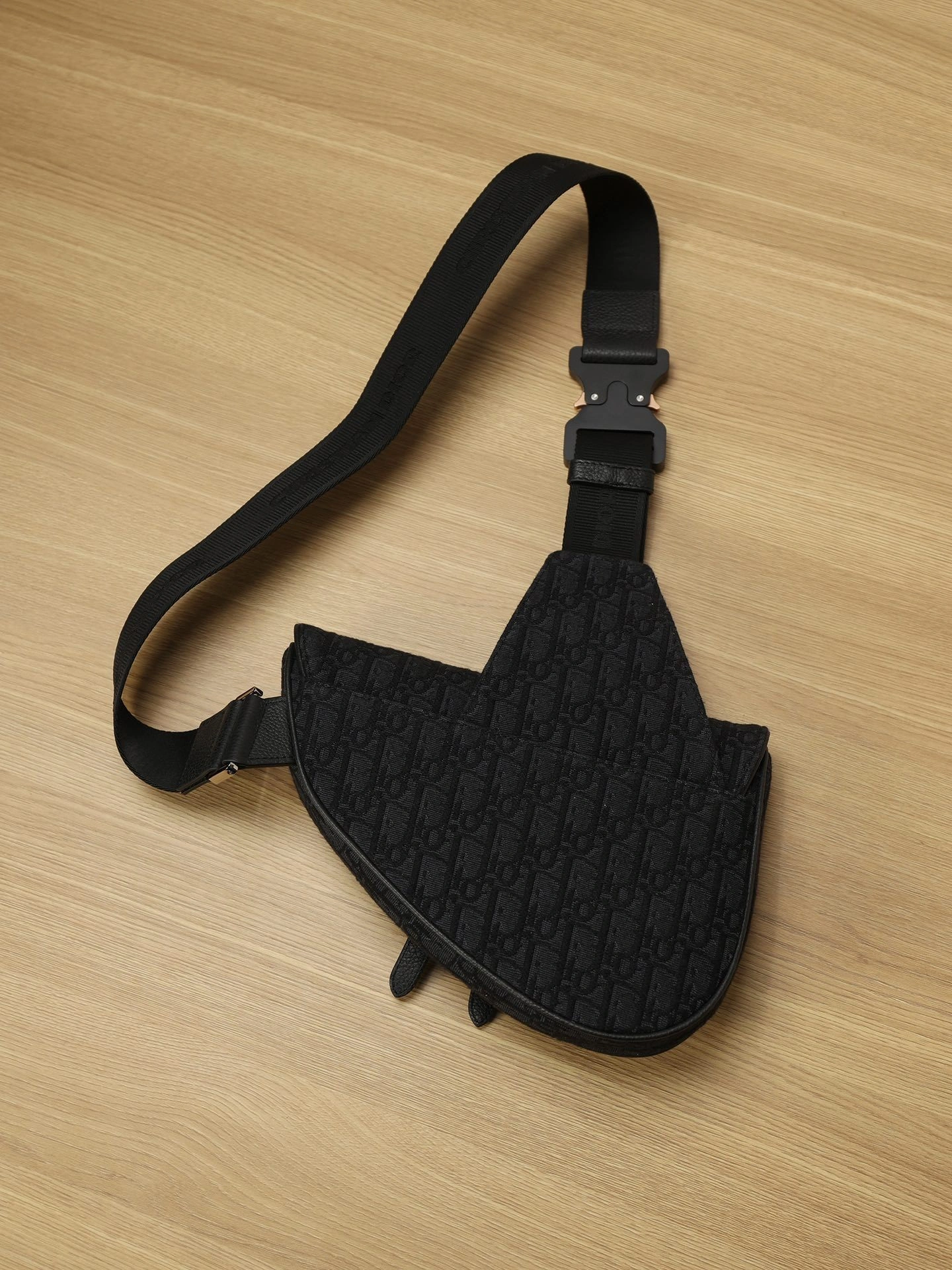 &MOMO- 1ADPO093YKY-H00N high quality version item：C-B482I2542V