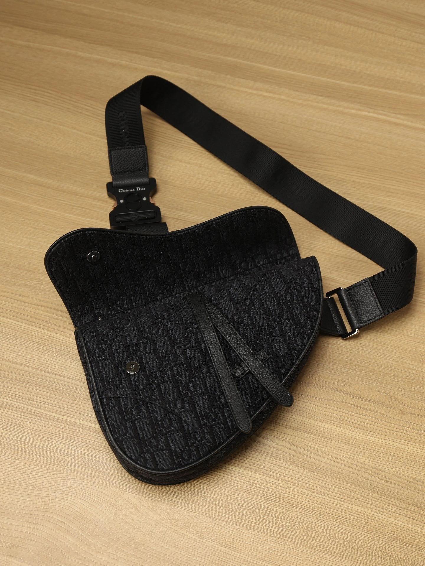 &MOMO- 1ADPO093YKY-H00N high quality version item：C-B482I2542V