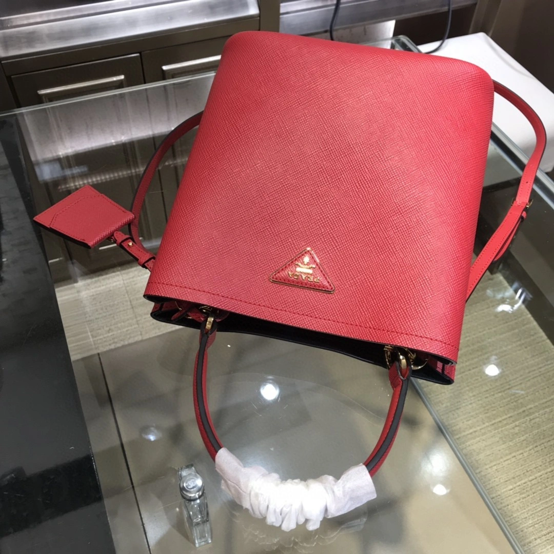 MOMO- 1BA212-2ERX-F0CF5-V-OOO cowhide item : B-B598E1525W